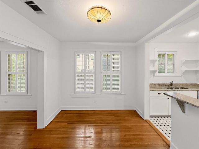 3307 Helms ST, Austin, TX 78705