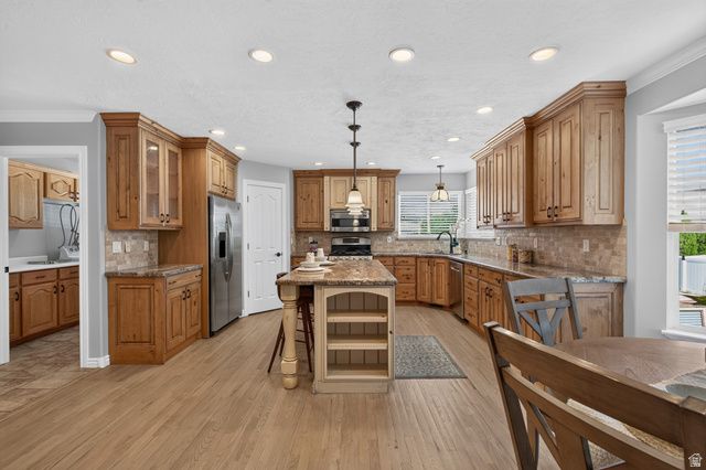 333 E ROSEWOOD PARK LN, Draper, UT 84020