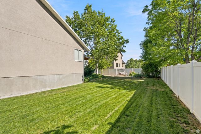 333 E ROSEWOOD PARK LN, Draper, UT 84020