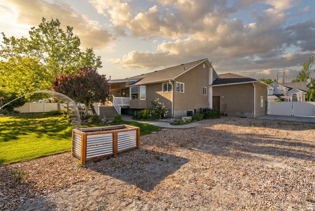 333 E ROSEWOOD PARK LN, Draper, UT 84020