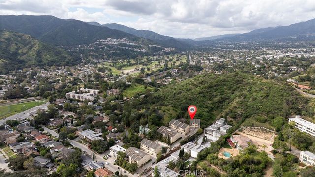 1881 Alpha Rd 17, Glendale, CA 91208