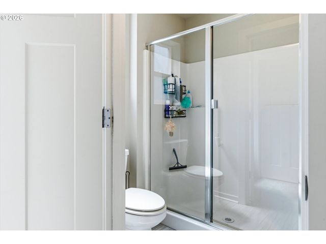 3931 Se CENTIFOLIA Ave, Hillsboro, OR 97123