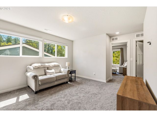 3931 Se CENTIFOLIA Ave, Hillsboro, OR 97123