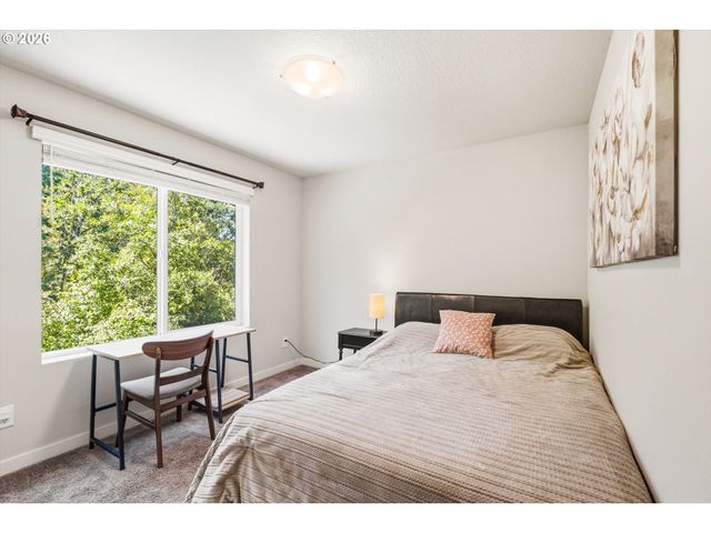 3931 Se CENTIFOLIA Ave, Hillsboro, OR 97123