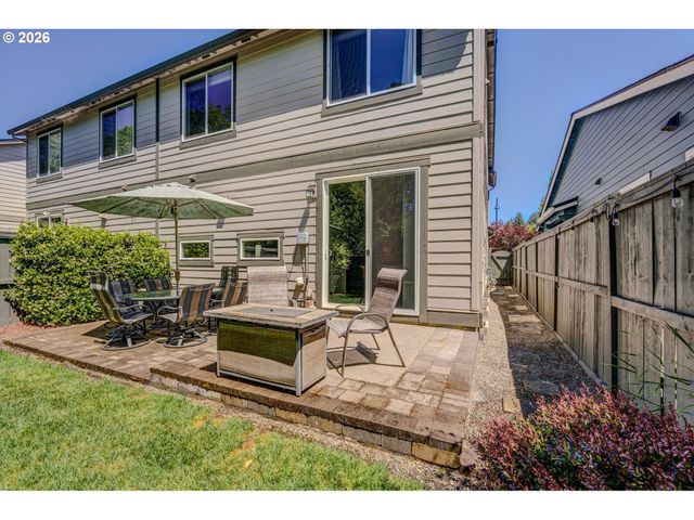 3931 Se CENTIFOLIA Ave, Hillsboro, OR 97123