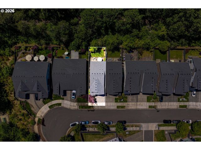 3931 Se CENTIFOLIA Ave, Hillsboro, OR 97123