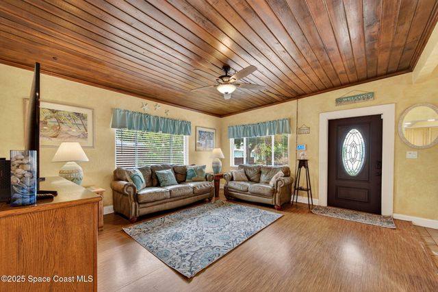 104 Roosevelt Avenue, Cocoa Beach, FL 32931