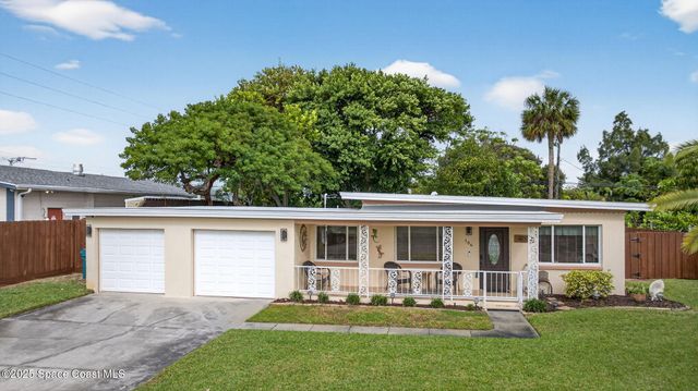 104 Roosevelt Avenue, Cocoa Beach, FL 32931