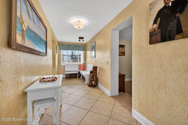 104 Roosevelt Avenue, Cocoa Beach, FL 32931