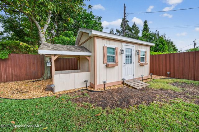 104 Roosevelt Avenue, Cocoa Beach, FL 32931