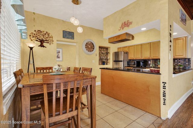 104 Roosevelt Avenue, Cocoa Beach, FL 32931