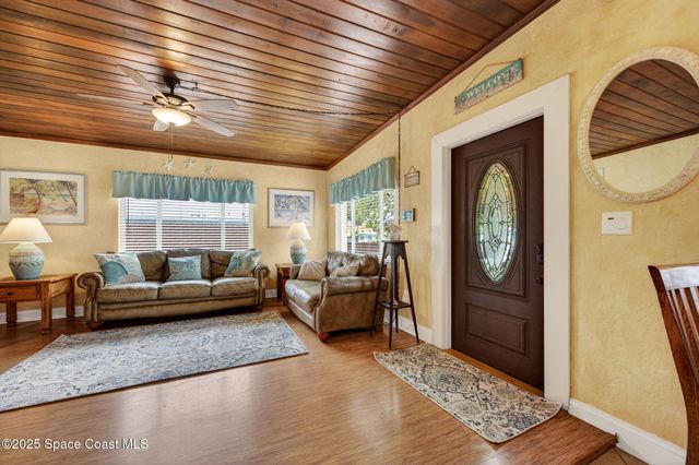 104 Roosevelt Avenue, Cocoa Beach, FL 32931
