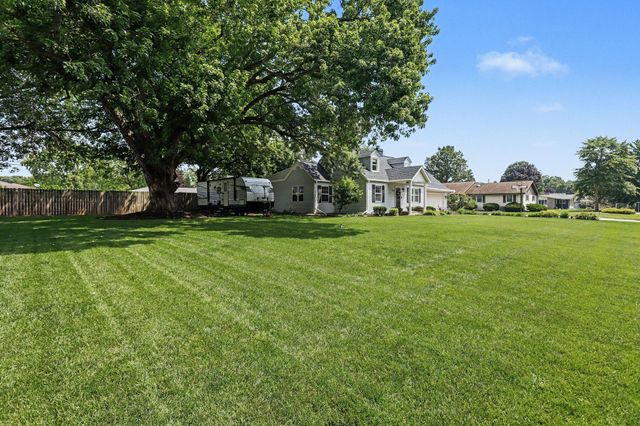 16596 Morris Avenue, Three Rivers, MI 49093