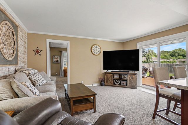 16596 Morris Avenue, Three Rivers, MI 49093