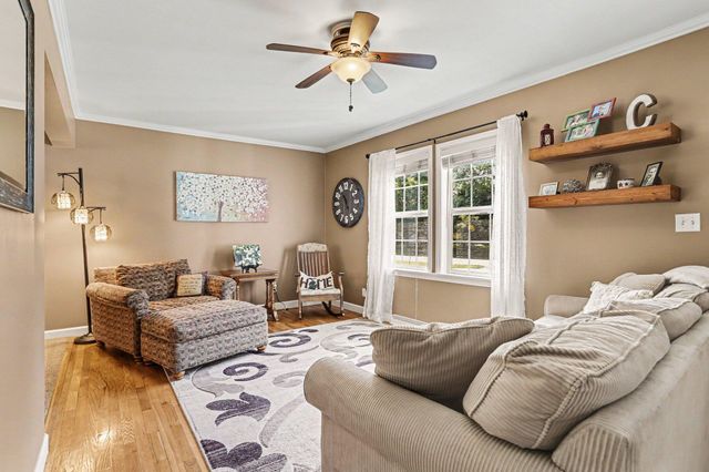 16596 Morris Avenue, Three Rivers, MI 49093