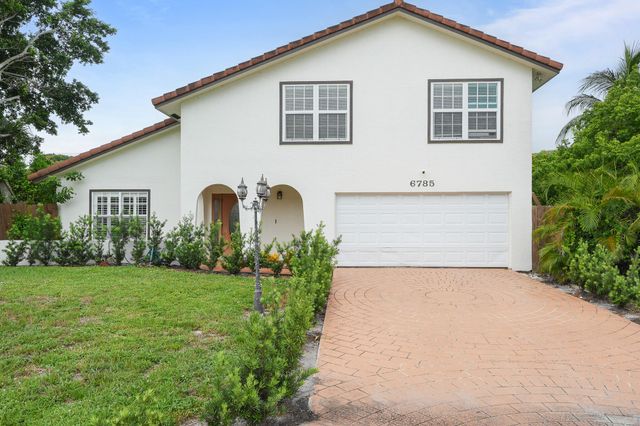 6785 ESCONDIDA Drive, Lake Clarke Shores, FL 33406