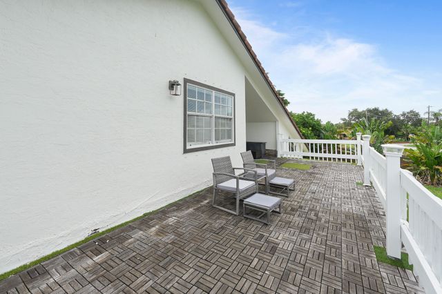 6785 ESCONDIDA Drive, Lake Clarke Shores, FL 33406