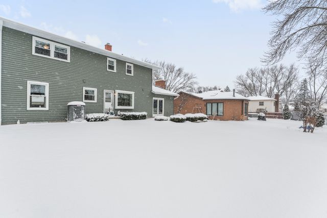 1213 Selwyn Lane, Buffalo Grove, IL 60089