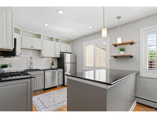 762 Dexter St, Denver, CO 80220