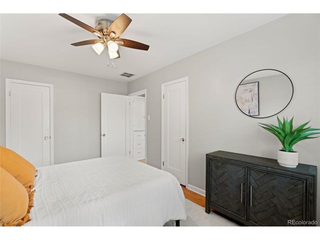 762 Dexter St, Denver, CO 80220