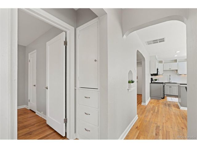 762 Dexter St, Denver, CO 80220