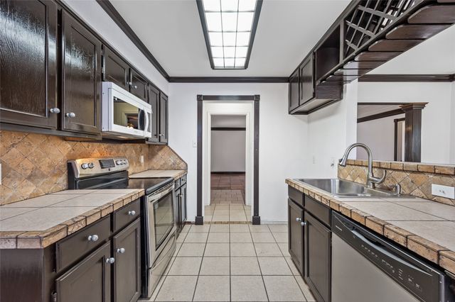 4106 Sunday hill dr Drive, Arlington, TX 76016