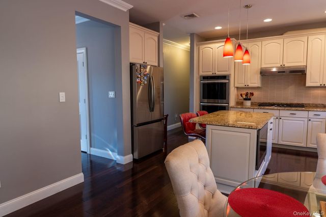 15 Max Way, Newburgh, NY 12550