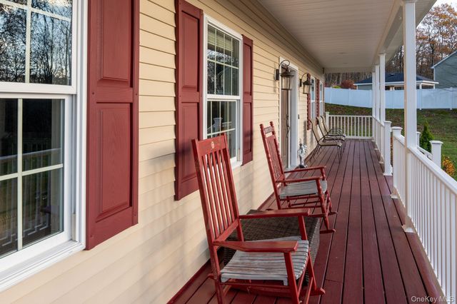 15 Max Way, Newburgh, NY 12550