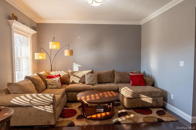 15 Max Way, Newburgh, NY 12550