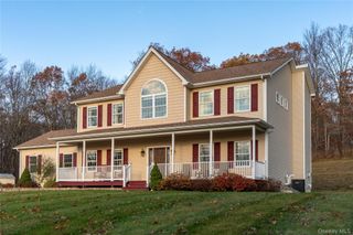 15 Max Way, Newburgh, NY 12550