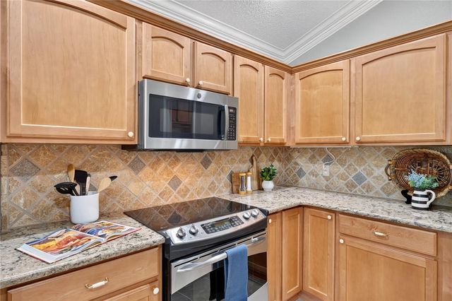 16815 SE 85TH BELKNAP AVENUE, The Villages, FL 32162