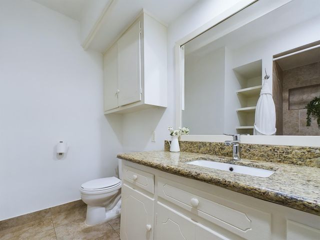 5627 Winsome Lane, Houston, TX 77057