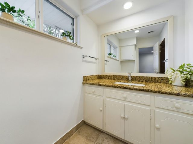 5627 Winsome Lane, Houston, TX 77057