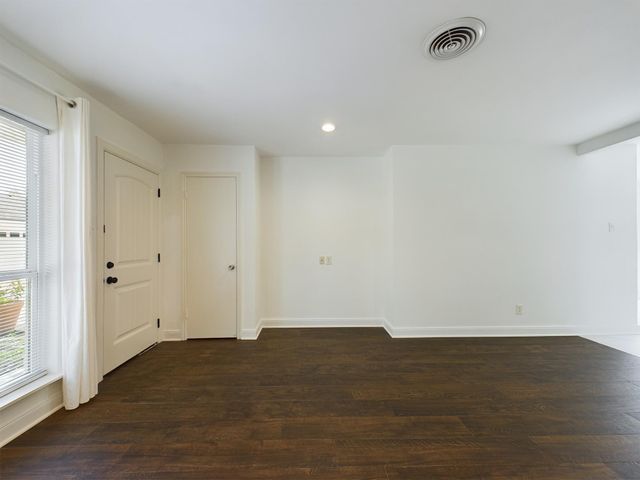 5627 Winsome Lane, Houston, TX 77057