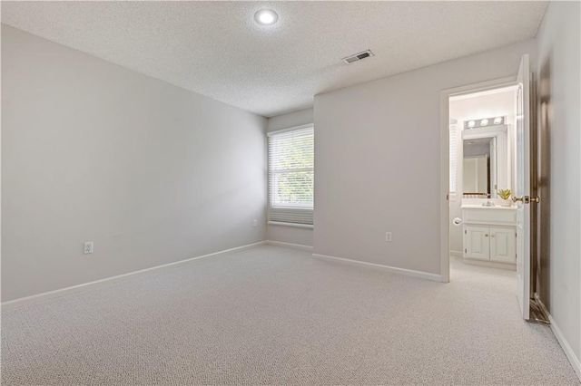 21528 W 99th Street, Lenexa, KS 66220