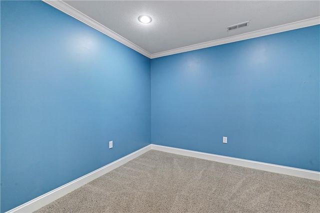 21528 W 99th Street, Lenexa, KS 66220