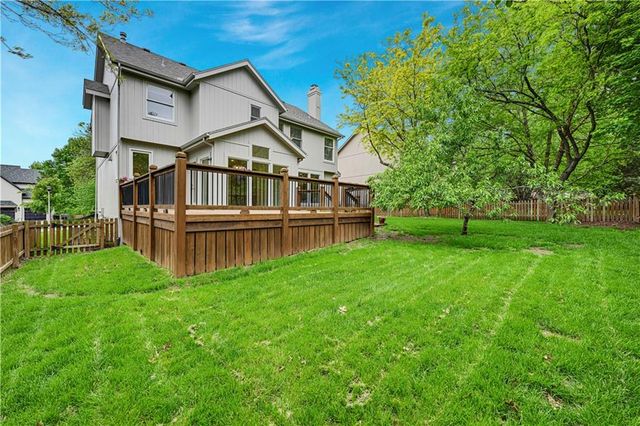21528 W 99th Street, Lenexa, KS 66220