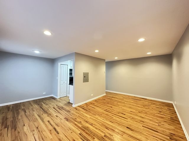 6954 N Sheridan Road 203, Chicago, IL 60626