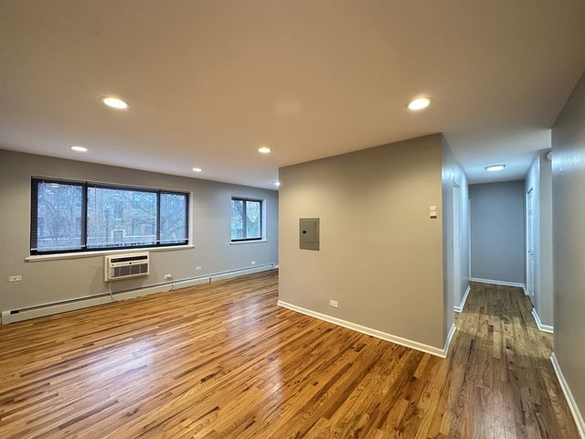 6954 N Sheridan Road 203, Chicago, IL 60626