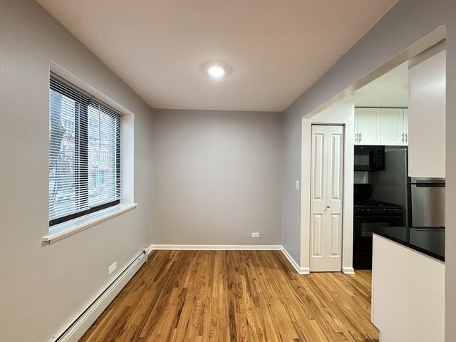 6954 N Sheridan Road 203, Chicago, IL 60626