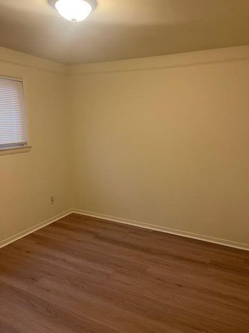 8254 Milburn Street, Westland, MI 48185