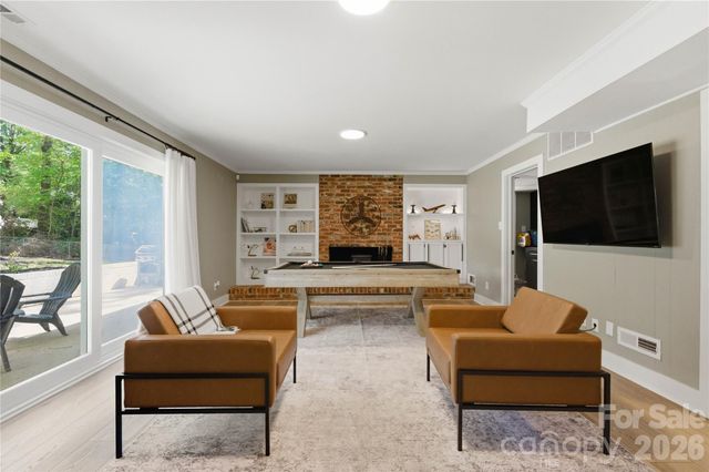 6523 Tall Oaks Trail, Charlotte, NC 28210