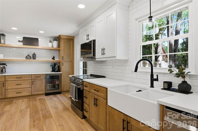 6523 Tall Oaks Trail, Charlotte, NC 28210