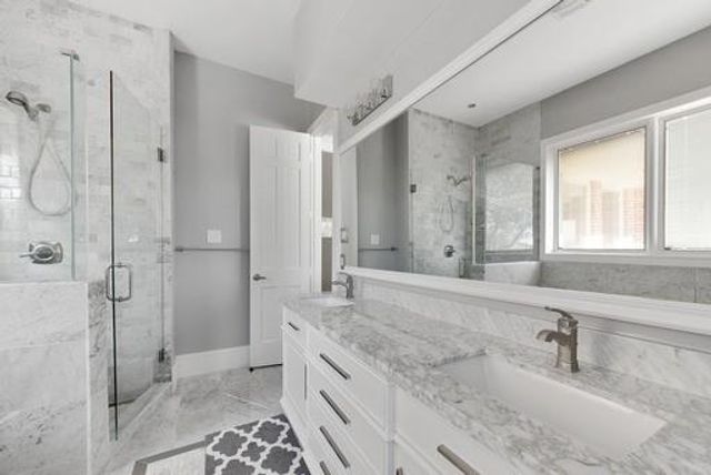 1443 Sugar Creek Boulevard, Sugar Land, TX 77478