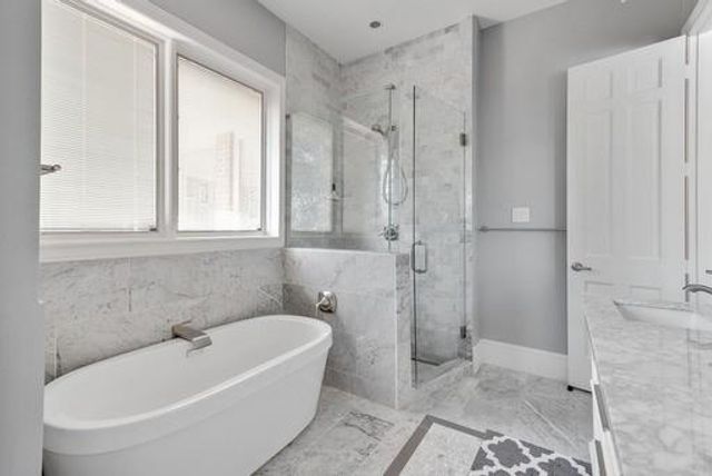 1443 Sugar Creek Boulevard, Sugar Land, TX 77478