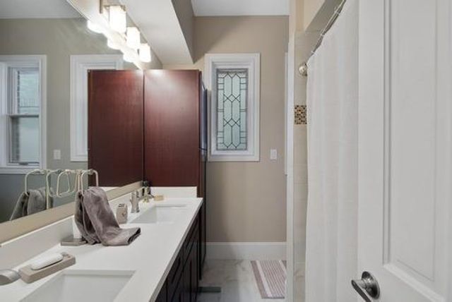 1443 Sugar Creek Boulevard, Sugar Land, TX 77478