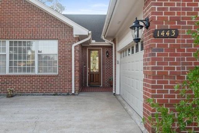 1443 Sugar Creek Boulevard, Sugar Land, TX 77478