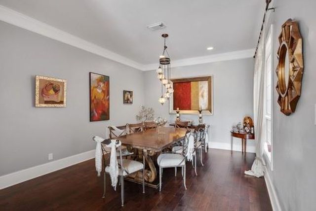 1443 Sugar Creek Boulevard, Sugar Land, TX 77478