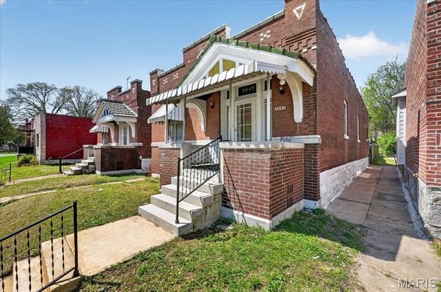 3647 S Compton Avenue, St Louis, MO 63118