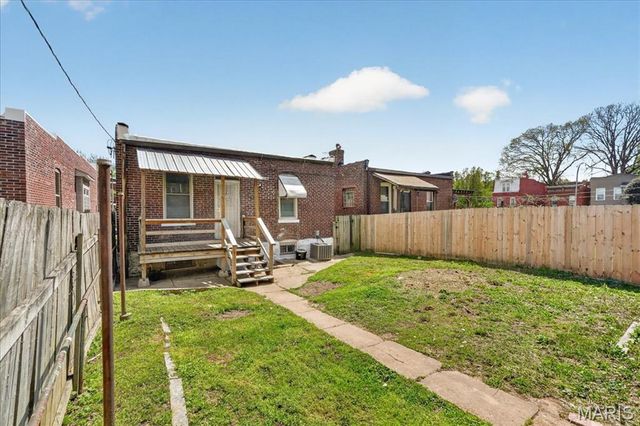 3647 S Compton Avenue, St Louis, MO 63118